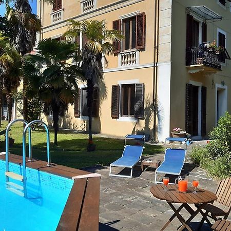 Villa Vittorio バーニ・ディ・ルッカ エクステリア 写真